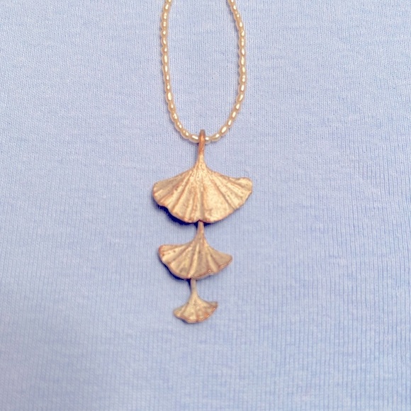 Michael Michaud Seed Pearl Necklace with Ginkgo Pendant - Picture 2 of 7